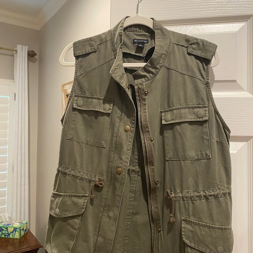 Petite Large Vest